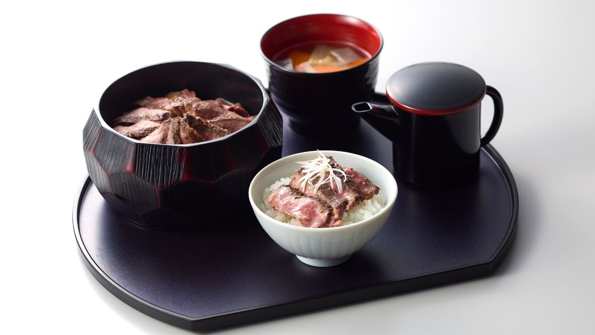 肉まぶし丼食べ方①